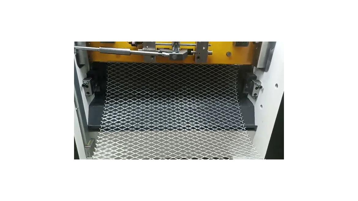 Expanded Metal Mesh Line